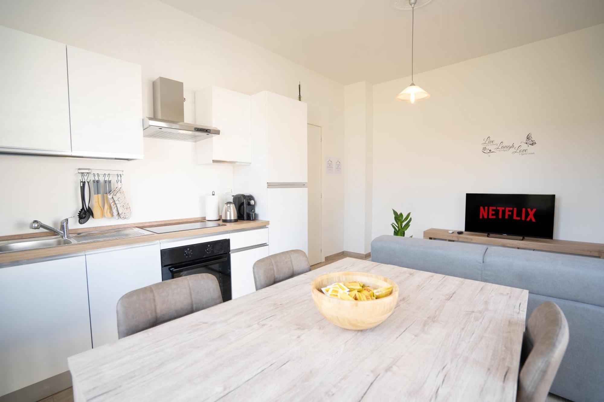 Private Parking, With Hill View Apartamento Alba  Exterior foto